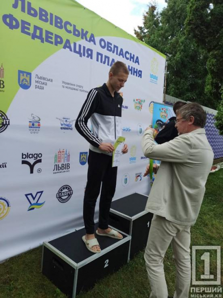 Криворізькі плавці привезли зі Львова понад три десятки медалей2