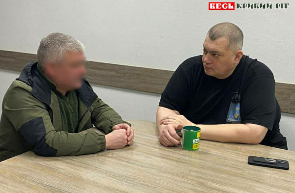 Юрій Корявченков веде прийом виборців в Кривому Розі