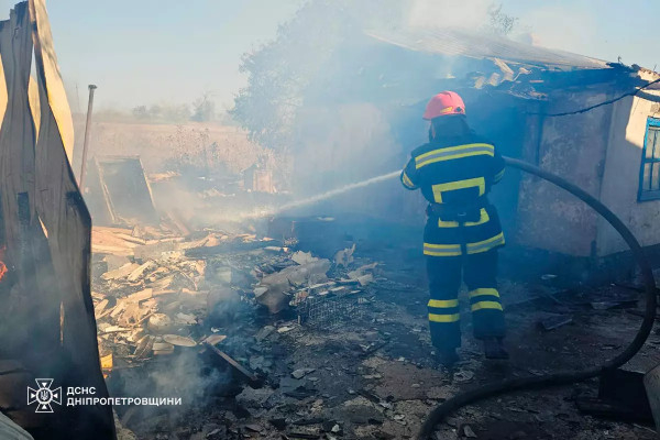 У Криворізькому районі палали госоподарчі споруди0