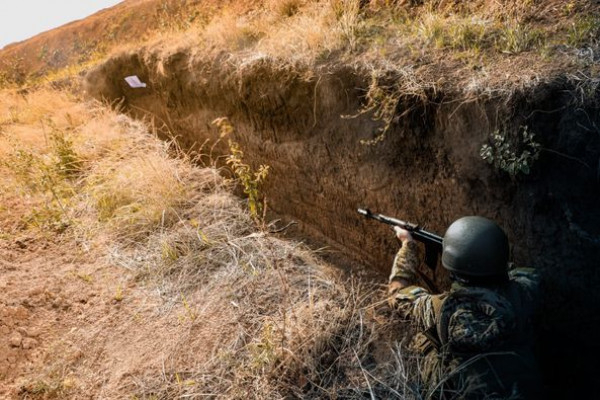 Криворізькі нацгвардійці готуються вступити в бій з ворогом3