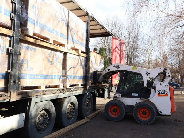 Криворізькі школи отримали понад 3 тисячі нових комп'ютерів від міжнародних партнерів міста2