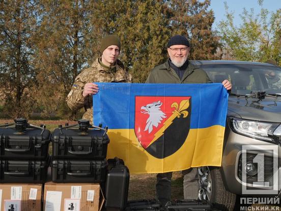 Підсилення автівками, квадрокоптерами та іншим необхідним: Рада оборони Кривого Рогу закрила запити Героїв України на понад 20 млн грн5