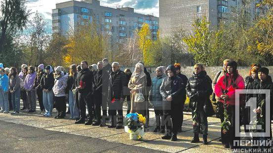 Полишили все, вбралися у піксель і билися до останнього подиху: у кг №94 відкрили пам’ятні меморіали Артему Іщуку та Олександру Солоненку4