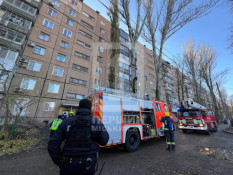 У Кривому Розі містяни врятували свій будинок від масштабної пожежі та можливого вибуху газу1