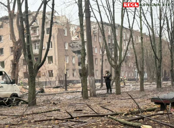 Ракетний удар нанесено по житловому кварталу в Кривому Розі