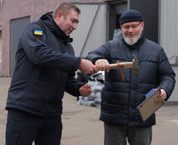 Місто - своїм рятувальникам. За підтримки керівництва Кривого Рогу підрозділи ДСНС у 2024 році придбали спеціалізоване обладнання, матеріали, комплекти форми - які є безцінними під час порятунку та надання допомоги постраждалим внаслідок ворожих ударів та8