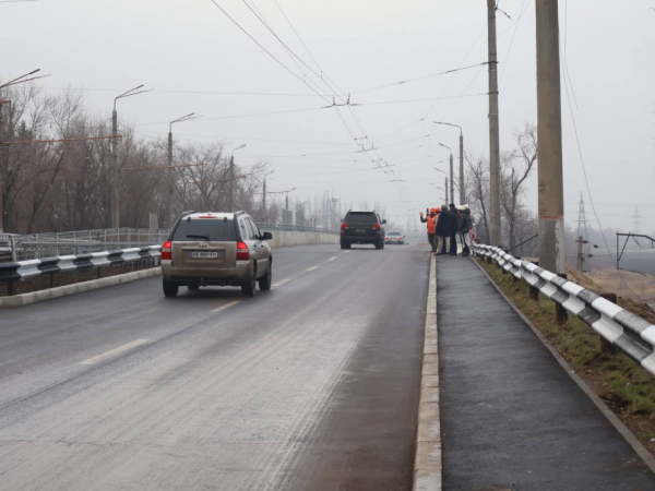 У Кривому Розі капітально відремонтували міст, що поєднує центр із північною частиною міста1