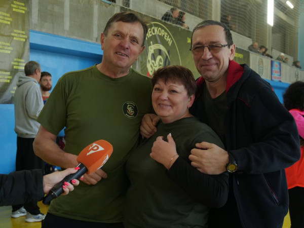 У Кривому Розі, у рамках спортивних змагань VETERANS FAMILY GAMES, ветерани, військовослужбовці та члени їх родин вже вдруге випробували себе в змаганнях зі стрітболу2