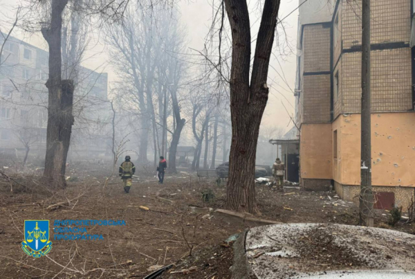 У Кривому Розі ліквідовують наслідки ракетної атаки 17 січня: що відомо 15