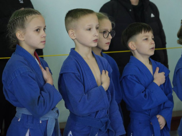 Понад 100 спортсменів змагалися за звання кращого у Чемпіонаті Дніпропетровської області з бойового та спортивного самбо2