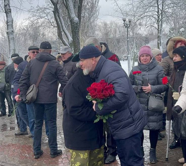 У Кривому Розі мешканці вшанували пам'ять полеглих воїнів0