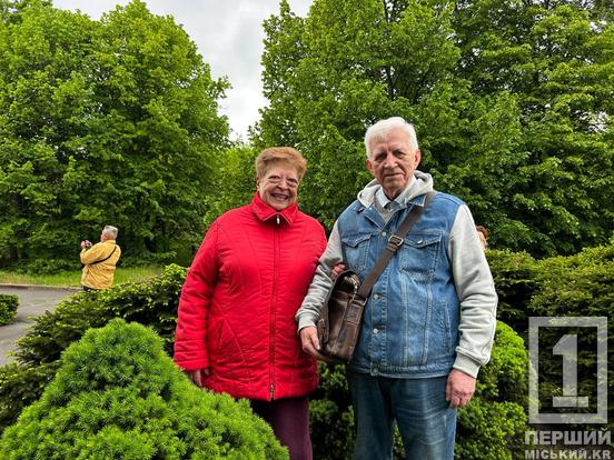 «Бузковий вікенд»: криворізький ботанічний сад відвідали студенти «Університету третього віку»2