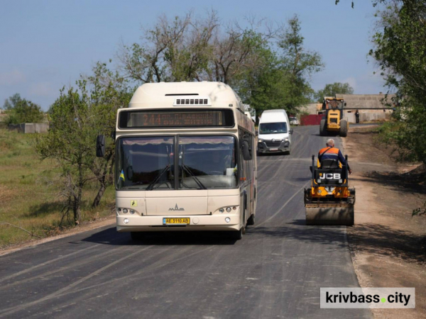 Комунальний автобус знову курсує: у Кривому Розі покращили транспортне сполучення для жителів віддалених районів1