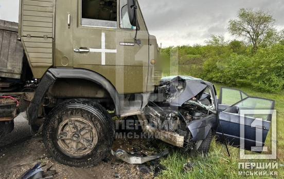 Моторошна автотроща біля Софіївки: зіткнення BMW та «Камазу» забрало життя двох молодих людей