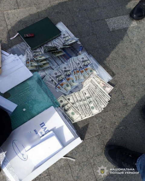 На Дніпропетровщині працівники лікарень влаштували схему продажу фіктивних довідок військовозобов'язаним для ухилення від мобілізації3