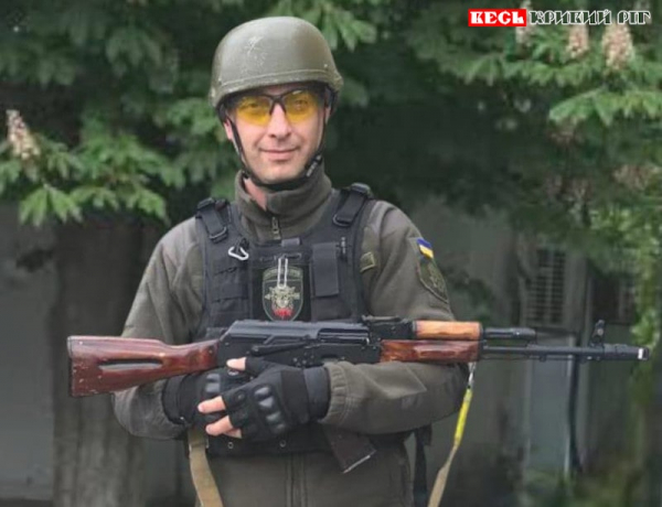 Гвардієць з пораненими очима добрався до своїх