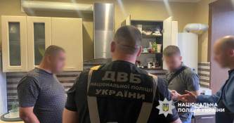 У сервісних центрах Дніпропетровщини вимагали гроші за отримання позитивної оцінки на іспиті3