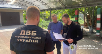У сервісних центрах Дніпропетровщини вимагали гроші за отримання позитивної оцінки на іспиті8