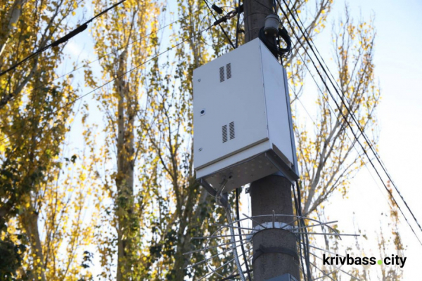 Без хаосу на дорогах: у Кривому Розі світлофори працюють при відключеннях світла3