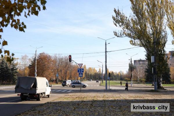 Без хаосу на дорогах: у Кривому Розі світлофори працюють при відключеннях світла1