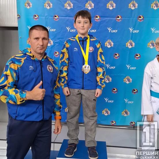 Криворізькі каратисти знову серед найкращих: вибороли 11 медалей у Дніпрі6