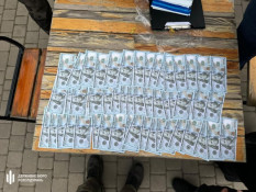 На Дніпропетровщині прикордонник намагався отримати хабар за службу в тилу: військовослужбовця затримали1