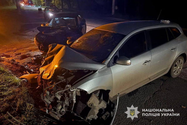 Не поділили дорогу: у Кривому Розі через вечірню аварію до лікарні потрапили пʼятеро людей1