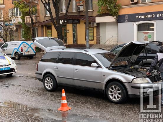 Не встиг загальмувати: у Кривому Розі Wolkswagen влетів у Toyota біля площі Володимира Великого2