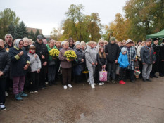 О. Вілкул: Місто завжди пам’ятатиме, якою ціною виборюється наша свобода.  У Центрально-Міському районі відкрили вже четверту Алею  Слави  1