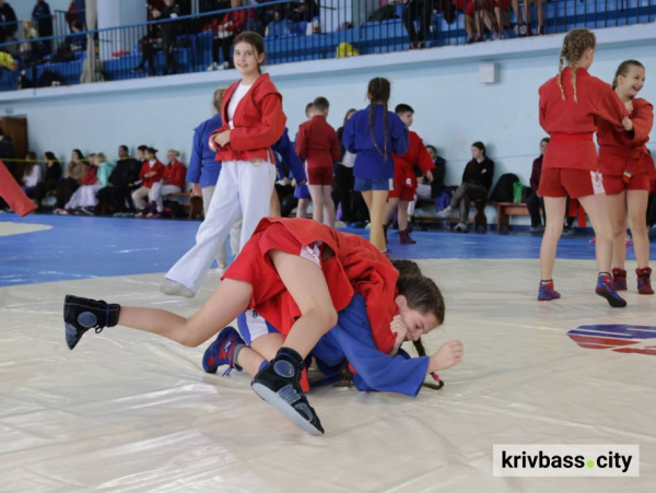 Сила, характер і перемога: криворіжці лідирують на обласному чемпіонаті з самбо3