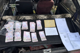 100 тис. грн за фіктивні довідки: жителю Дніпропетровщини повідомлено про підозру за сприяння незаконному перетину кордону2