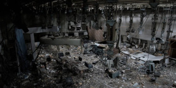 200 касет та дисків: російський дрон знищив півстолітній архів у будівлі редакції Суспільне Дніпро1