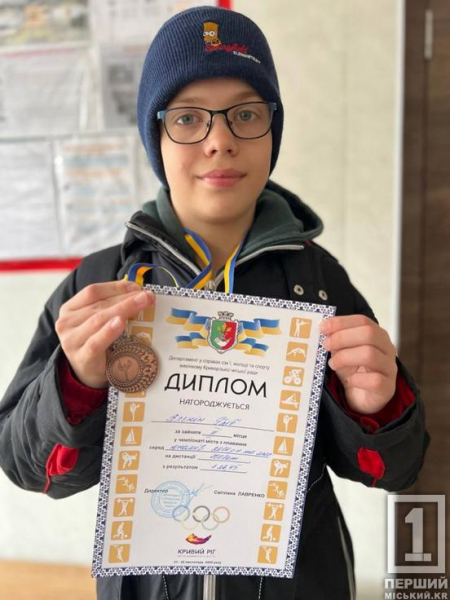 Бурхливі запливи та нові рекорди: юні плавці ДЮСШ №2 взяли 10 медалей міського чемпіонату1