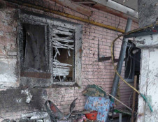 Двоє людей загинули внаслідок російського удару по центру селища Покровське на Дніпропетровщині9