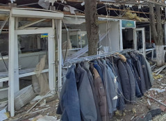 Двоє людей загинули внаслідок російського удару по центру селища Покровське на Дніпропетровщині4