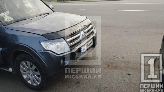 Ефект «доміно» в ділі: на Дніпровському шосе сталася потрійна ДТП з Volkswagen, Chery та Mitsubishi1