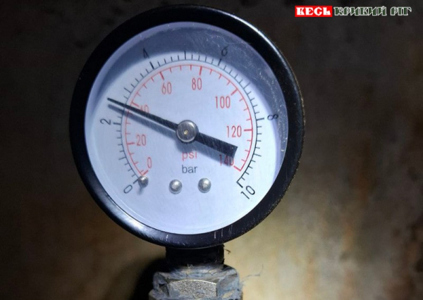 Показання тиску подачі теплоносія на багатопаоверхівку на пр. Миру в Кривому Розі