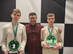 Криворіжці стали переможцями всеукраїнського турніру зі швидких шахів0