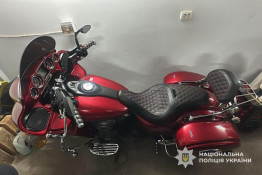 На Дніпропетровщині двоє зловмисників вимагали у підприємця неіснуючий борг4