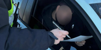 На Рівненщині 66-річний водій з Кривого Рогу намагався втекти від прикордонників0