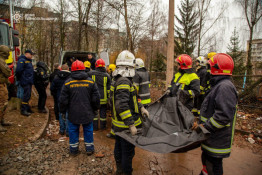 Наслідки ворожої атаки у Тернополі: з- під завалів будинку дістали ще трьох загиблих, загалом їхня кількість зросла до 31 людини2