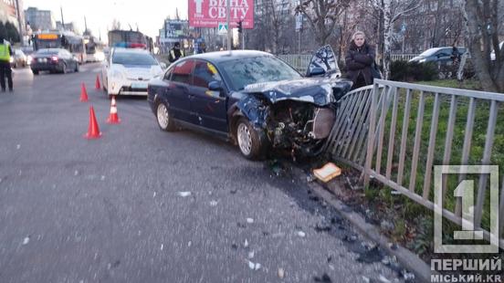 Не розібралися з пріоритетністю на дорозі: у автотрощі на Зарічному постраждало двоє людей1