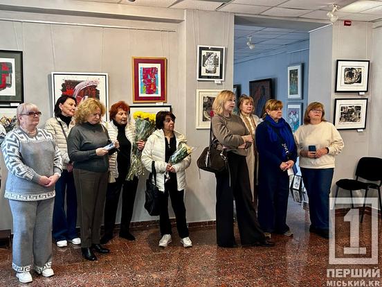 «Передчуття»: у Кривому Розі відкрилася персональна виставка Лілії Фесівської, що говорить мовою емоцій і кольору2