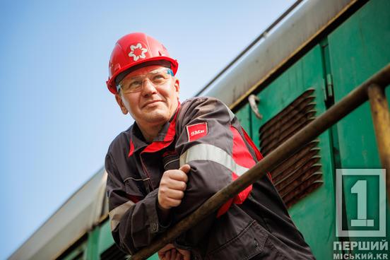 Протягом 9 місяців цехами об’єднаного ГЗК перевезено 51,4 млн тонн гірничої маси з кар'єрів трьох ГЗК4