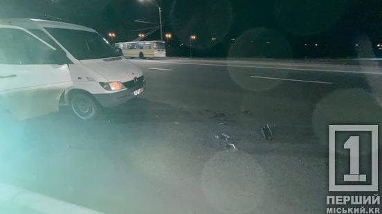 Результат хибного рішення: на Дніпровському шосе бус в’їхав у Chevrolet1