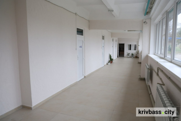 Роботи тривали три роки: у Кривому Розі після капремонту відкрили спортивну залу в ДЮСШ №45