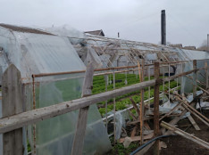 Російські обстріли на Нікопольщині та Синельниківщині: пошкоджено житло, інфраструктуру та поранено людину1