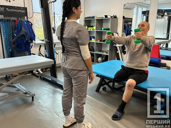 Сучасний ремонт та техніка «останнього слова»: Криворізька міська лікарня №16 отримала сучасне реабілітаційне обладнання4