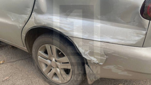 У Кривому Розі Hyundai врізався в Lanos і вилетів на бордюр0