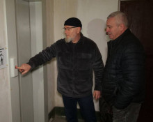 У Кривому Розі триває оновлення ліфтів у багатоповерхівках1